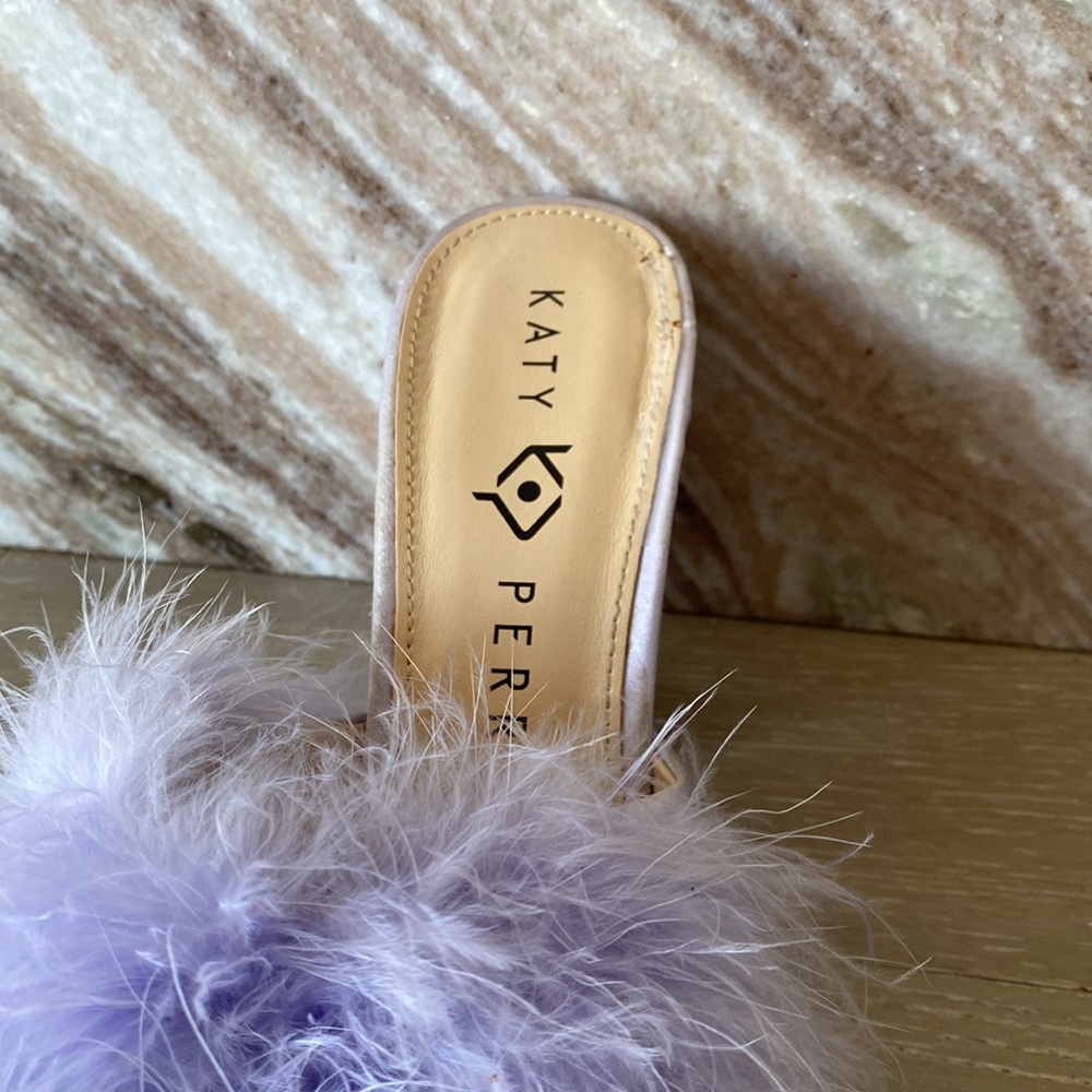 Feather Katy Perry Powder Bon Bon heels - Picture 4 of 4